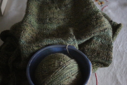 I'm loving the sleek, dense fabric this yarn is working into.
